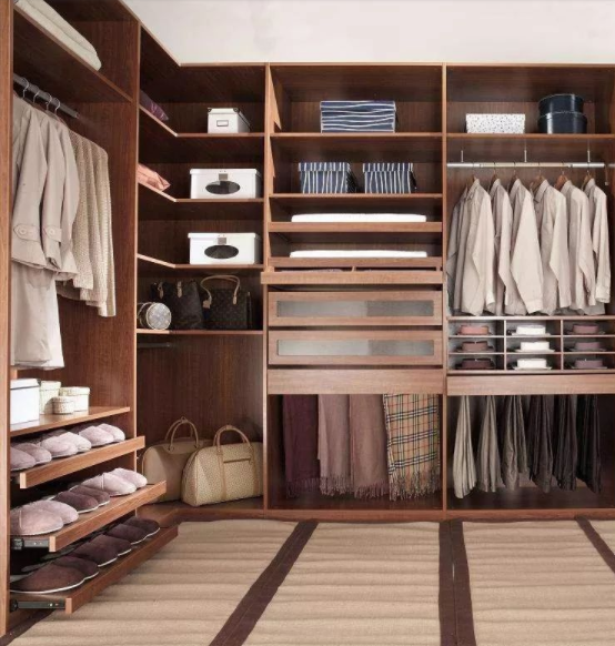臥室定制衣柜款式怎么選？