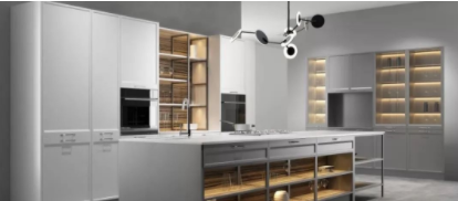 【全鋁整體櫥柜廠】傳統(tǒng)櫥柜和全鋁櫥柜哪個(gè)更加實(shí)用？