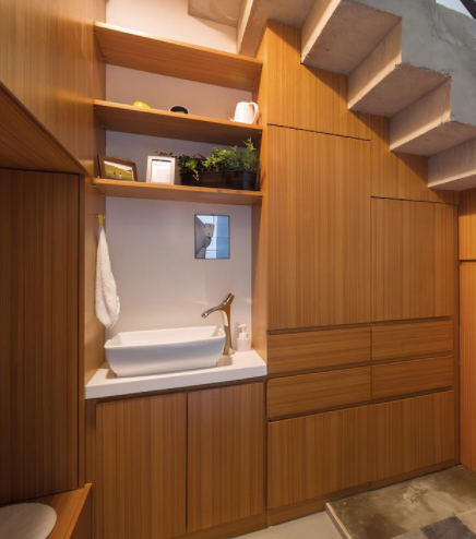 【玄關(guān)設(shè)計(jì)效果圖】玄關(guān)不僅要裝柜子，設(shè)計(jì)個(gè)洗漱臺(tái)也同樣重要，很實(shí)用