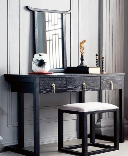 臥室梳妝臺擺放：環(huán)保又時(shí)尚的新中式梳妝臺