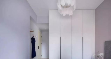 臥室燈具風(fēng)水：臥室吸頂燈多少瓦合適？