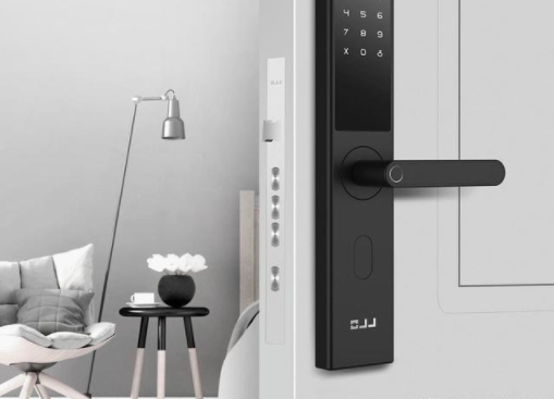 【云丁智能鎖推薦】安裝智能門鎖的人越來越多，選購時該注意什么呢？