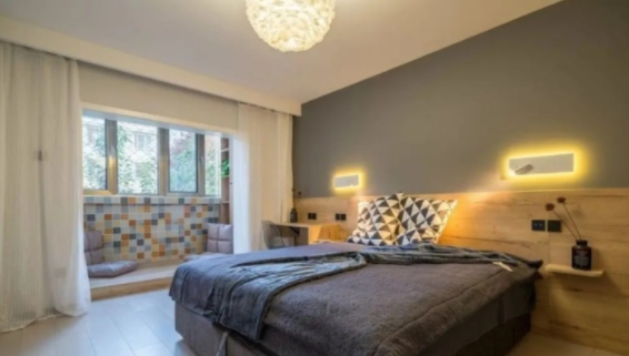 上海電動窗簾系統(tǒng)：陽臺不加門，窗簾怎么安裝？