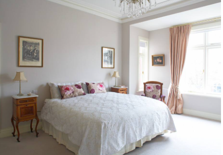 【臥室裝修圖片】現(xiàn)代臥室裝修設(shè)計(jì)衣柜,衣柜怎么擺放比較好？