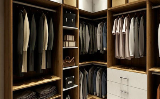 上海加盟哪個定制衣柜好，實木家具價格多少錢一平？