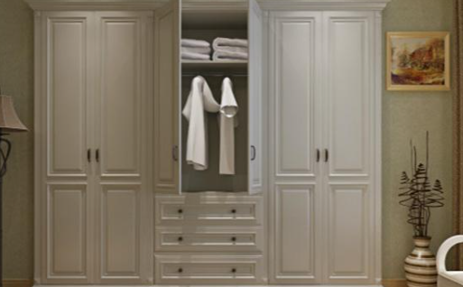 【入墻式衣柜設計】安裝入墻式衣柜需要注意什么？