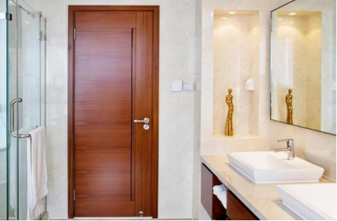 【浴室推拉門】浴室門是鋁合金的好還是木門的好？