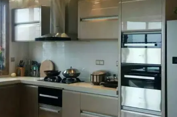 安裝必知嵌入式烤箱如何進行安裝？嵌入式烤箱配備要求