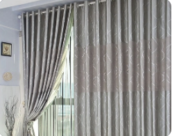 鵝絨的窗簾好嗎，如何清潔天鵝絨窗布？